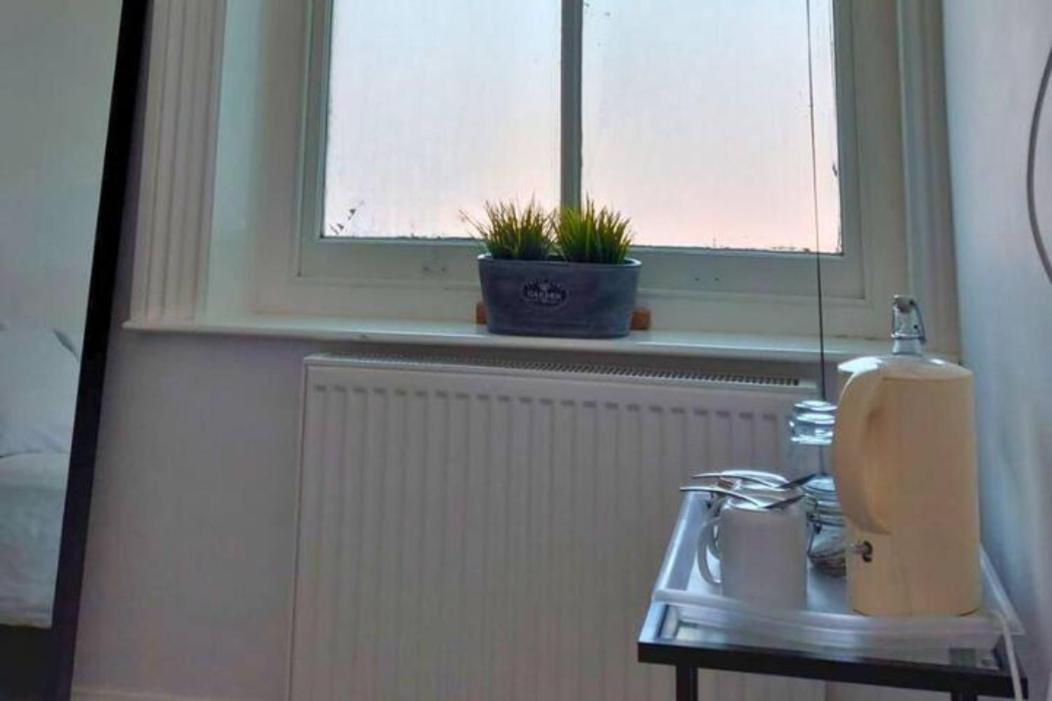 Stylish Double Room In City Centre - Shared Bathroom - Parking Preston  Exteriör bild